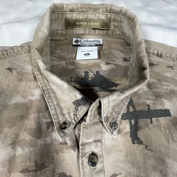 Columbia Men’s XL River Lodge Camo Shirt Hunting Fishing Outdoor Button Up - Picture 4 of 15